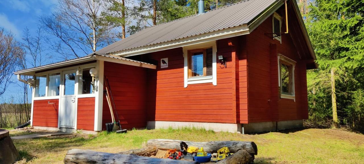 Chalet Punatulkku